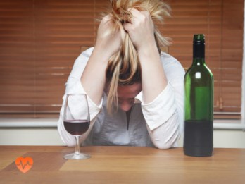 Панические атаки при алкоголизме в Нелидово